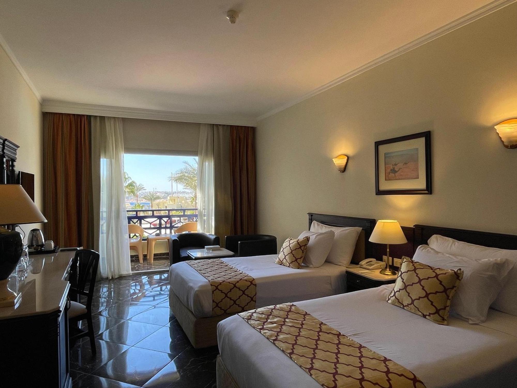 Grand Oasis 4* Szarm el-Szejk