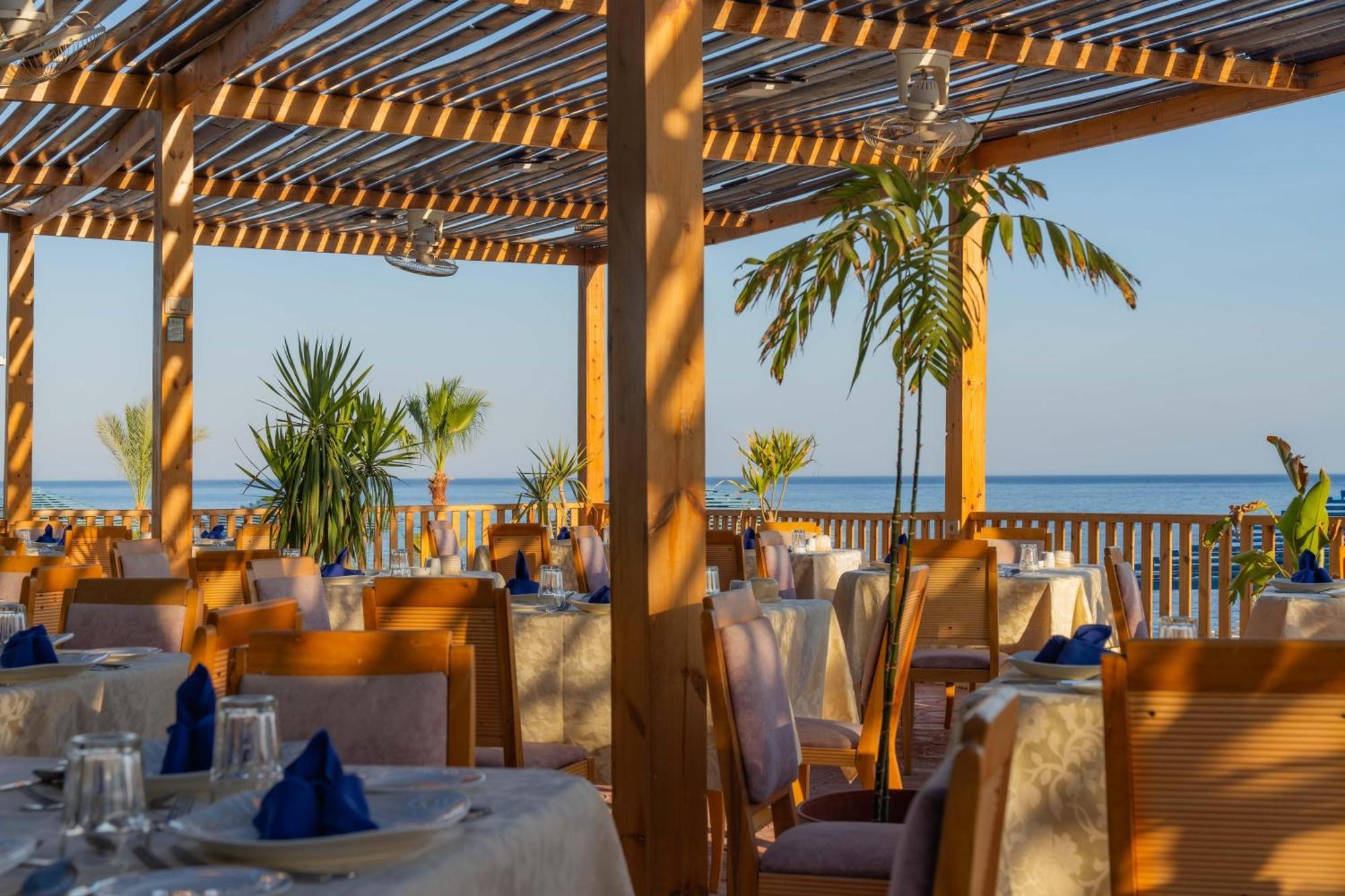 Grand Oasis 4*