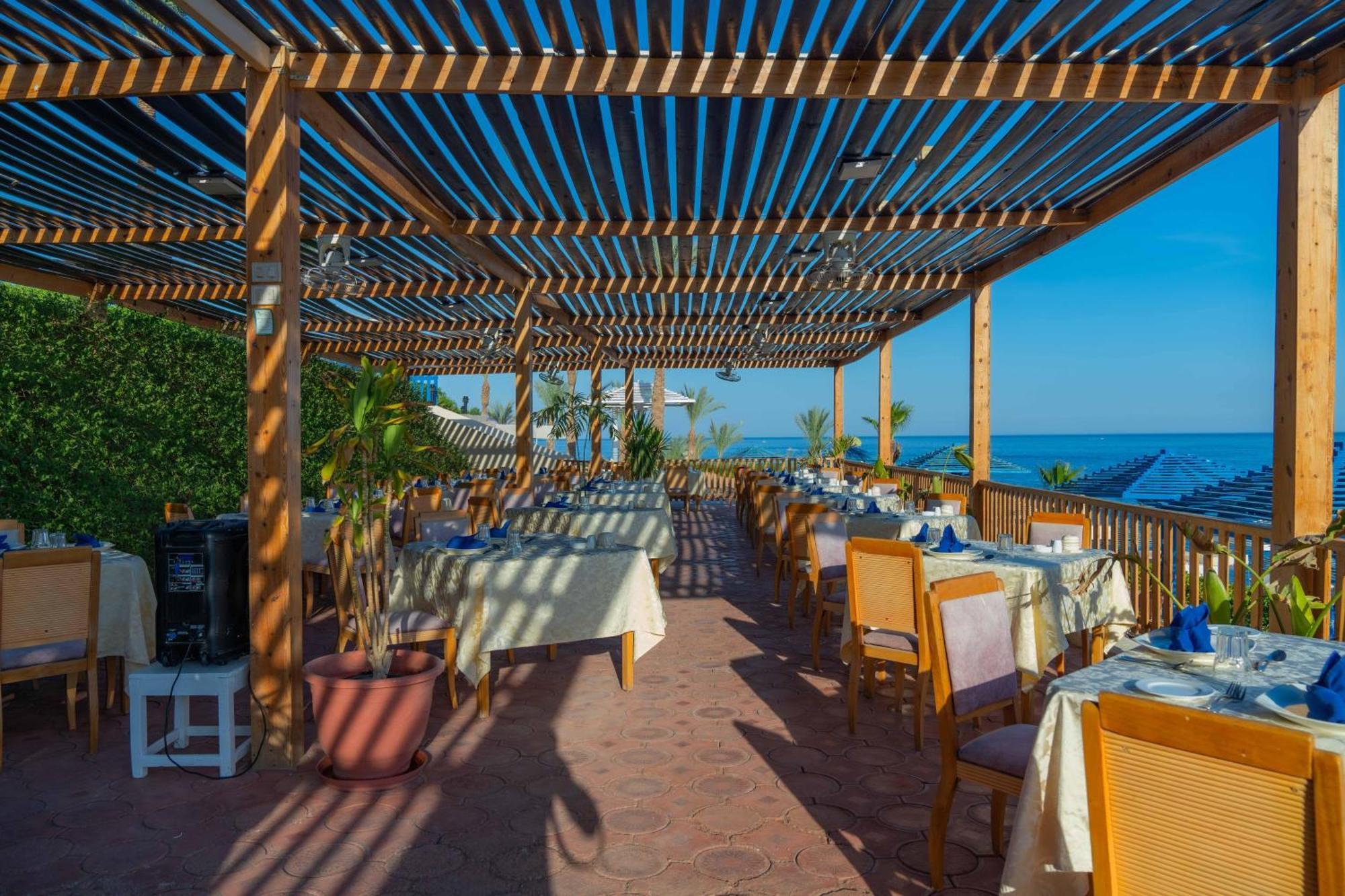 Grand Oasis Complex 4*